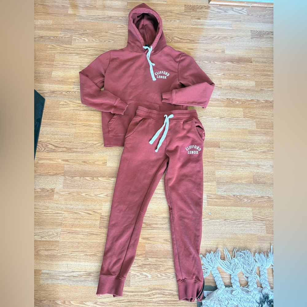 BRAND NEW Clifford Lenox Sweat Suit 2 piece Set